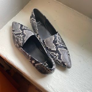 Marc Fisher Snake Print Leather Loafer Flats 6.5